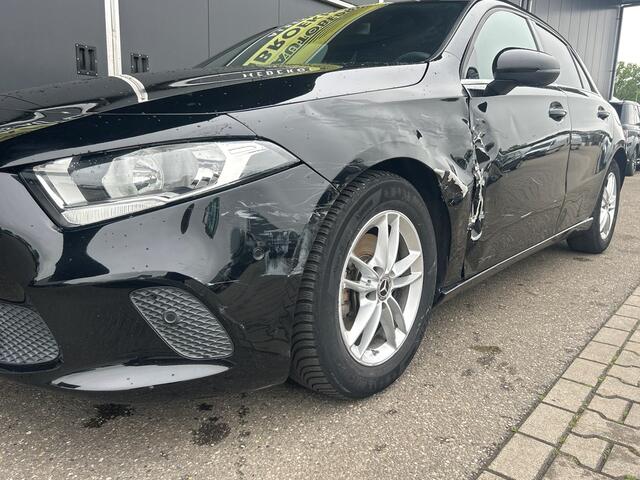 Mercedes-Benz A-KLASSE 180 d Premium