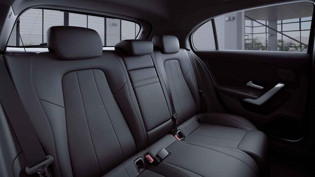 Mercedes-Benz A-KLASSE 250 e Business Solution Luxury Limited | Panoramadak | Mutibeam | Memory | Achteruitrijcamera | Stoelverwarming |