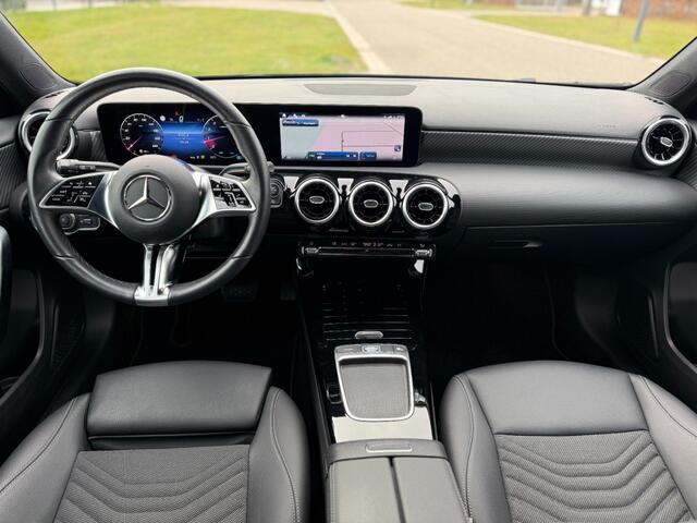 Mercedes-Benz A-KLASSE 180 Star Edition Luxury Line Navi Camera