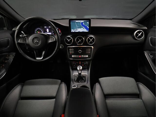 Mercedes-Benz A-KLASSE 180 BlueEFFICIENCY Business [CRUISECONTROL, STOELVERWARMING, CAMERA, PDC V+A, CLIMATE CONTROL, BLUETOOTH, LEDER STUURWIEL, RADIO, LED, NIEUWSTAAT]