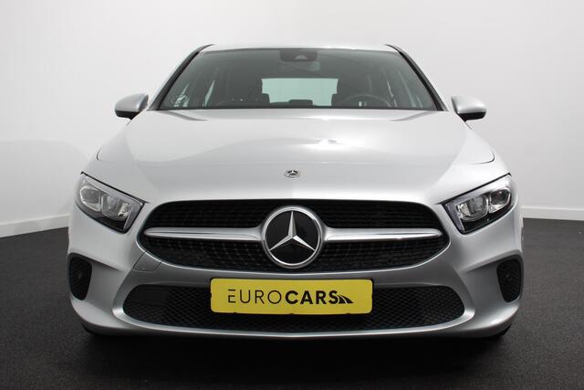 Mercedes-Benz A-KLASSE 180 Progressive 7-DCT Navigatie Climate Control Virtual Cockpit Stoelverwarming 17" Lichtmetalen velgen Parkeer sensoren Cruise Control