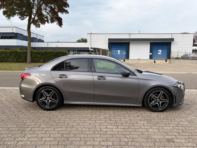 Mercedes-Benz A-KLASSE 200 AMG Night Pakket Navi Led
