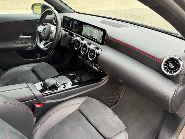 Mercedes-Benz A-KLASSE 200 AMG Night Pakket Navi Led