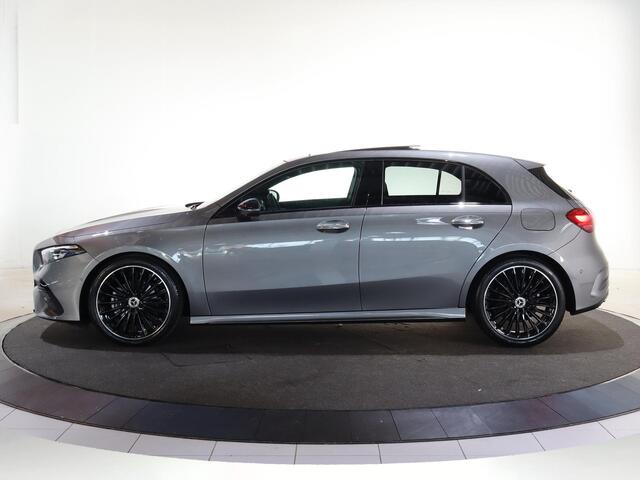 Mercedes-Benz A-KLASSE 180 Business Solution AMG | Panoramaschuifdak | Head-up display | Premium Plus pakket | Nightpakket | 360° camera | Dodehoekassistent |