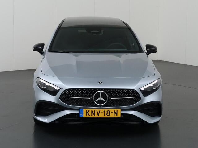 Mercedes-Benz A-KLASSE 180 Business Solution AMG | Panoramaschuifdak | Premium plus | Head-Up | Stoelverwarming | Achteruitrijcamera | MULTIBEAM LED |