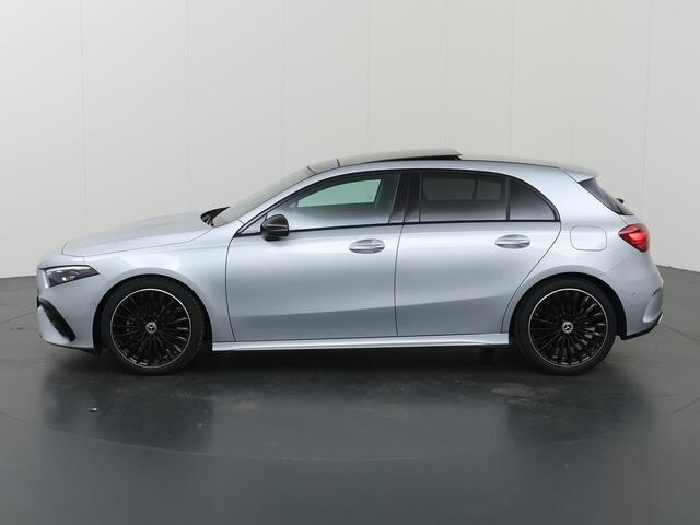 Mercedes-Benz A-KLASSE 180 Business Solution AMG | Panoramaschuifdak | Stoelverwarming | Achteruitrijcamera | MULTIBEAM LED |