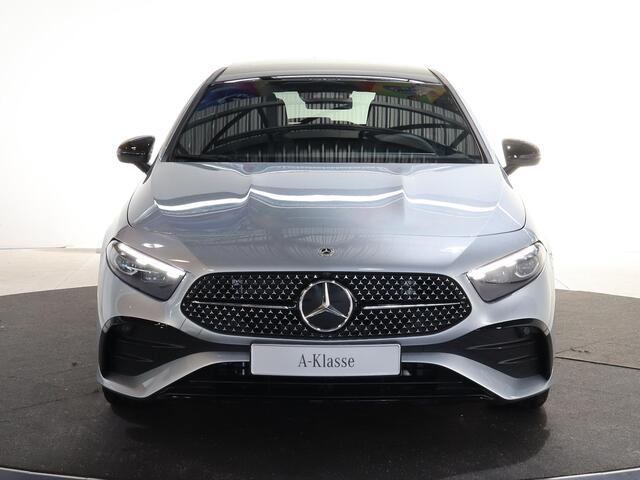 Mercedes-Benz A-KLASSE 180 Business Solution AMG | Panoramaschuifdak | Stoelverwarming | Achteruitrijcamera | MULTIBEAM LED |