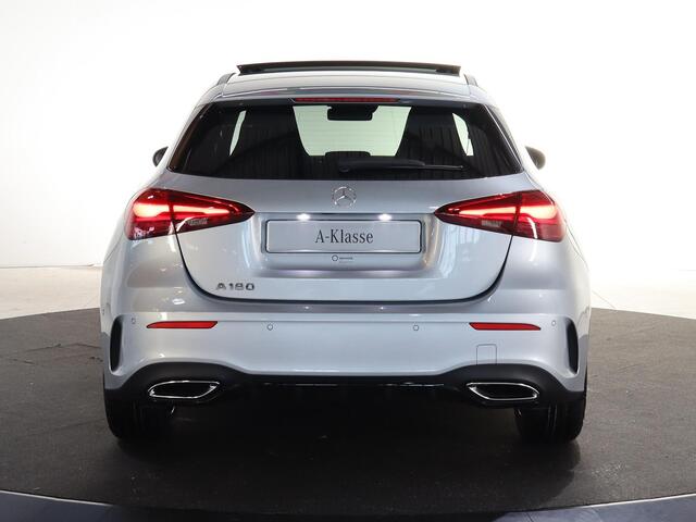 Mercedes-Benz A-KLASSE 180 Business Solution AMG | Panoramaschuifdak | Stoelverwarming | Achteruitrijcamera | MULTIBEAM LED |