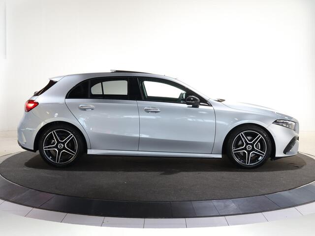 Mercedes-Benz A-KLASSE 180 Business Solution AMG | Panoramaschuifdak | Stoelverwarming | Achteruitrijcamera | MULTIBEAM LED |