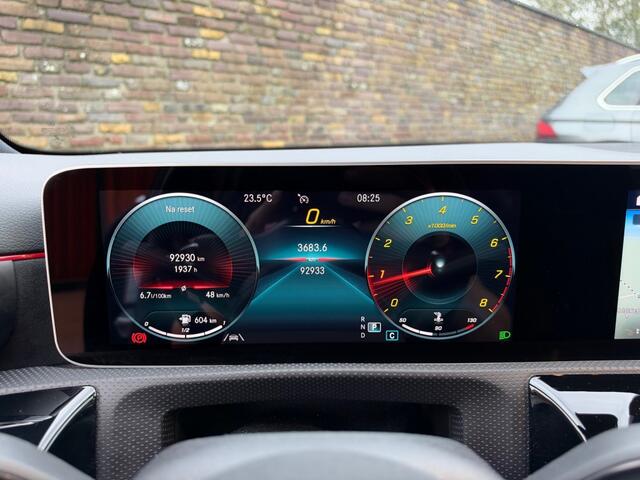 Mercedes-Benz A-KLASSE 180 Business Solution AMG Trekhaak Camera
