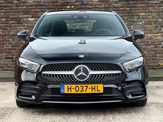 Mercedes-Benz A-KLASSE 180 Business Solution AMG Trekhaak Camera