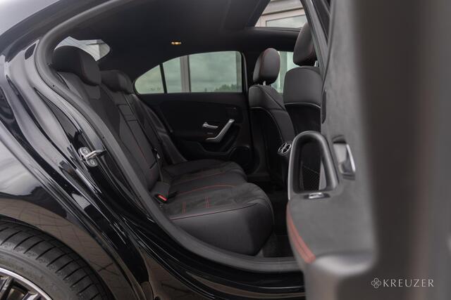 Mercedes-Benz A-KLASSE 250e AMG Line | 9.900KM | Panorama | Memory | 360 Camera | Sfeerverlichting
