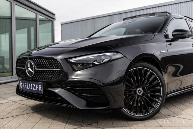 Mercedes-Benz A-KLASSE 250e AMG Line | 9.900KM | Panorama | Memory | 360 Camera | Sfeerverlichting