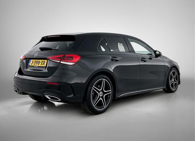 Mercedes-Benz A-KLASSE 160 AMG Nightpakket | Trekhaak | Sfeerverlichting | Augmented Reality | Led | Parkeerpakket met Camera | Inclusief 24 maanden Mercedes-Benz Certified garantie voor Europa. garage-sale