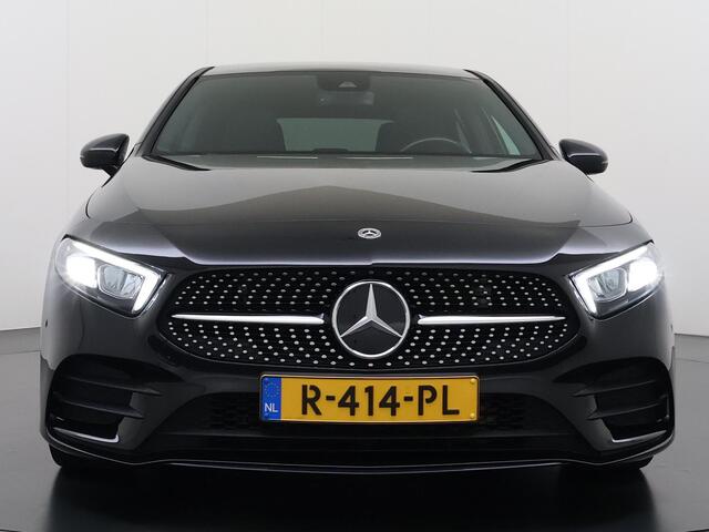 Mercedes-Benz A-KLASSE 180 Premium | Pano | Keyless | Sfeerverlichting