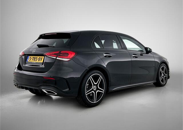 Mercedes-Benz A-KLASSE 180 AMG Line Amg Line Styling | Night Pakket | Sfeerverlichting | Ledkoplampen | Achteruitrijcamera Inclusief 24 maanden Mercedes-Benz Certified garantie voor Europa.