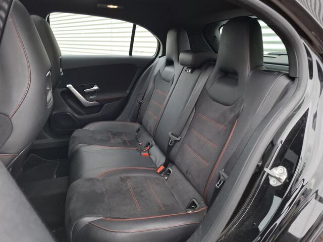 Mercedes-Benz A-KLASSE 180 Business Solution AMG | Nieuw Binnen! | Pano | Stoelverwarming | Clima