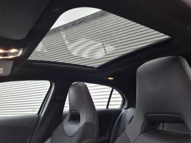Mercedes-Benz A-KLASSE 180 Business Solution AMG | Nieuw Binnen! | Pano | Stoelverwarming | Clima