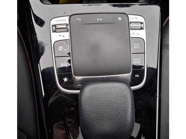 Mercedes-Benz A-KLASSE 180 Business Solution AMG | Nieuw Binnen! | Pano | Stoelverwarming | Clima
