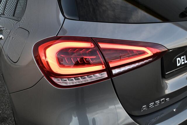Mercedes-Benz A-KLASSE 250 e Business Solution AMG Limited | Head Up | 360 | Memory | Widescreen | Apple-Carplay |