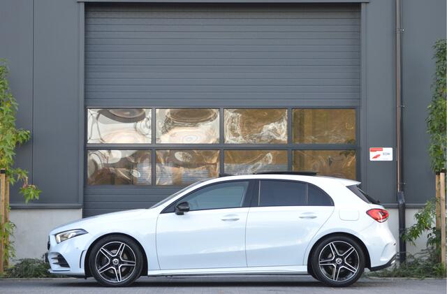 Mercedes-Benz A-KLASSE 180 Business Solution AMG Night Upgrade NAP | Pano | Carplay | Camera