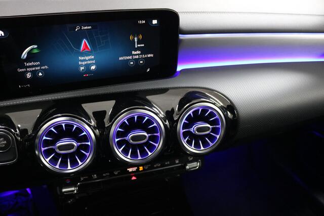 Mercedes-Benz A-KLASSE 250 e AMG Pakket AMG NightPakket (Pano Sportleder/Memory Carplay Widescreen Camera Burmester Keyless Full-Led PrivacyGlass) – foto 2