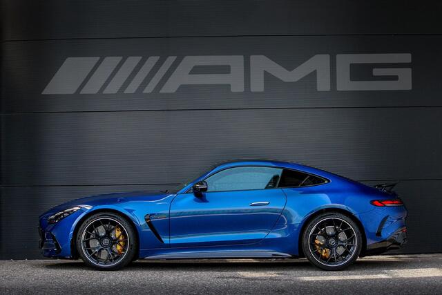 Mercedes-Benz AMG-GT 63 4MATIC+ | Premium Plus | Rijassistentiepakket Plus | AMG Nightpakket II | AMG Carbon Exterieur Pakket | AMG Aerodynamica Pakket | AMG Keramisch Remsysteem | AMG Performance Sportstoelen | 2+2 Concept met Neerklapbare Achterbank | Liftsysteem Vooras