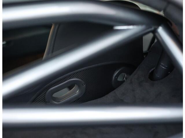 Mercedes-Benz AMG-GT 4.0 R Pro | Selenit - Camera