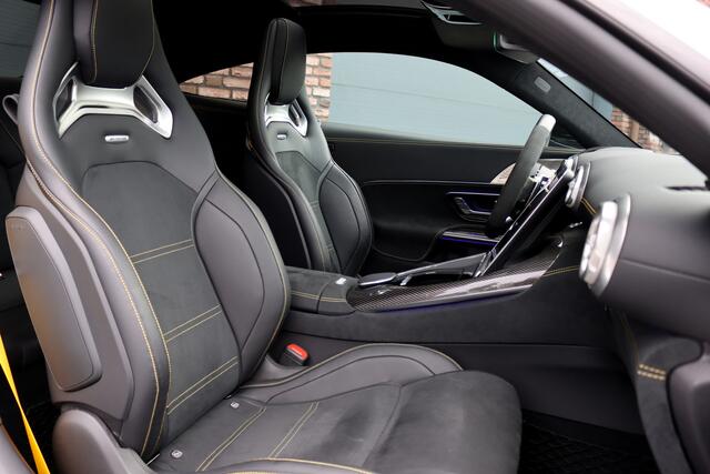 Mercedes-Benz AMG-GT AMG 63 4MATIC+ Coupé | Keramisch | Carbon | AMG Dynamic+ | Achterasbesturing | Panoramadak | Performance-Stoelen | Multicountourstoelen | Burmester | Distronic+ |