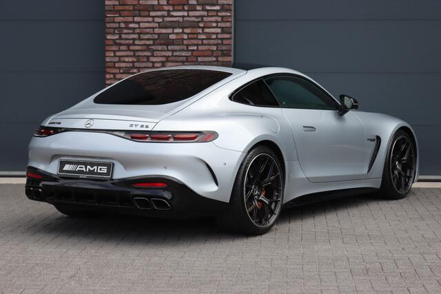 Mercedes-Benz AMG-GT AMG 63 4MATIC+ Coupé | Keramisch | Carbon | AMG Dynamic+ | Achterasbesturing | Panoramadak | Performance-Stoelen | Multicountourstoelen | Burmester | Distronic+ |