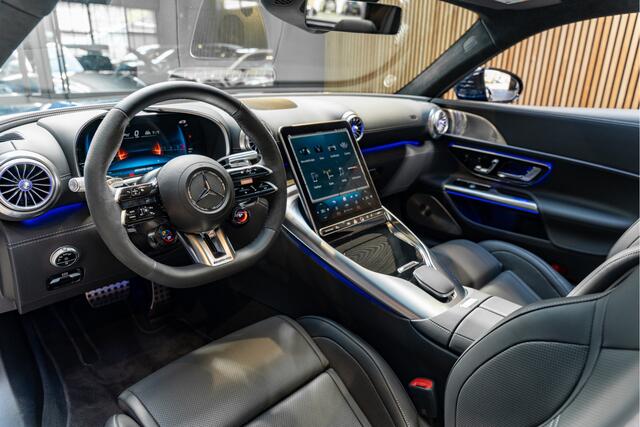 Mercedes-Benz AMG-GT GT63 Carbon Keramisch Burmester 4MATIC+ AMG 63 4MATIC+ AMG Aerodynamics Package