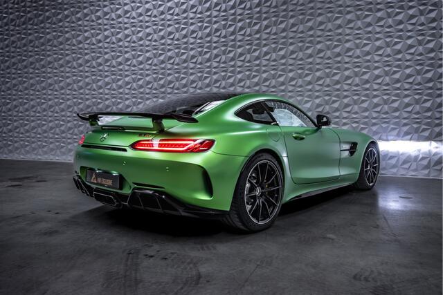 Mercedes-Benz AMG-GT 4.0 R | Carbon | Burmester | Magno