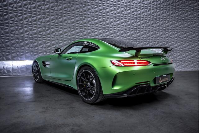 Mercedes-Benz AMG-GT 4.0 R | Carbon | Burmester | Magno
