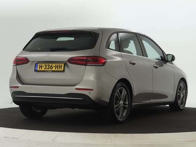Mercedes-Benz B-KLASSE 180 Advantage | Led koplampen | Achteruitrijcamera | Spiegelpakket | EASY PACK achterklep | Inclusief 24 maanden MB Certified garantie voor Europa.