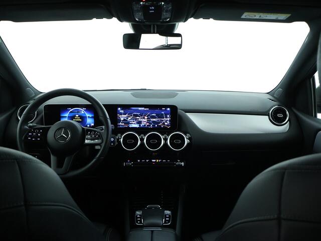 Mercedes-Benz B-KLASSE 180 Advantage | Led koplampen | Achteruitrijcamera | Spiegelpakket | EASY PACK achterklep | Inclusief 24 maanden MB Certified garantie voor Europa.