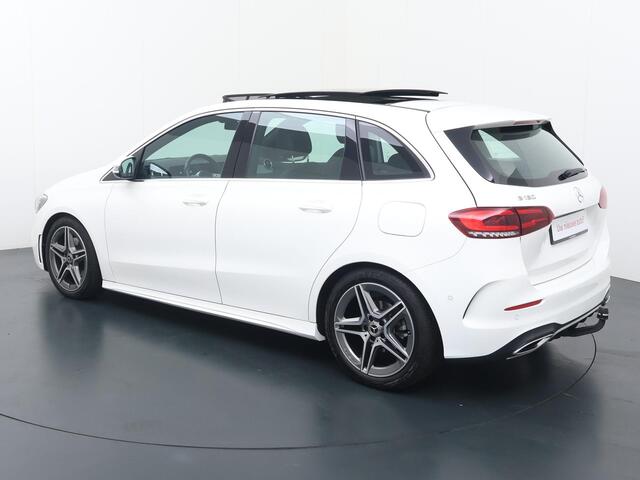 Mercedes-Benz B-KLASSE 180 Business Solution AMG | Automaat | Panoramadak | Flippers | Multifunctioneel stuurwiel | Cruisecontrol | Spraakbediening | Bluetooth | Stoelverwarming | Deurvergrendeling | Climate | Dab+ | Navigatie | Apple Carplay - Androidauto | Parkeersensoren | A