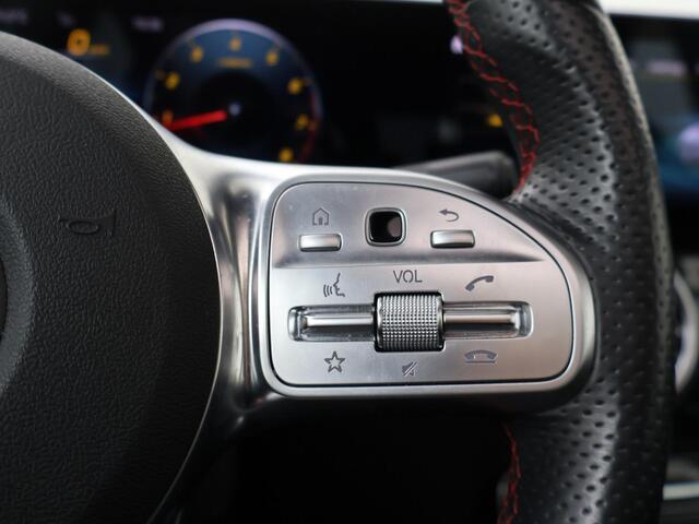 Mercedes-Benz B-KLASSE 180 Business Solution AMG | Automaat | Panoramadak | Flippers | Multifunctioneel stuurwiel | Cruisecontrol | Spraakbediening | Bluetooth | Stoelverwarming | Deurvergrendeling | Climate | Dab+ | Navigatie | Apple Carplay - Androidauto | Parkeersensoren | A