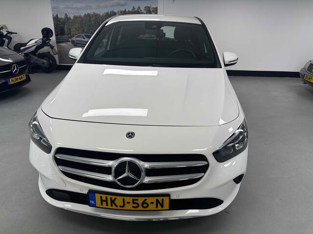 Mercedes-Benz B-KLASSE 180 Premium Plus Led Widescreen Camera Parctronic