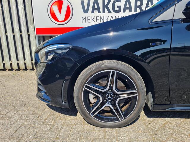 Mercedes-Benz B-KLASSE 250 e AMG Line Nightpakket 18''/Panoramadak/Sfeerverlichting/DAB/PDC v+a/Stoelverwarming/Climate/Apple Carplay & Android Auto