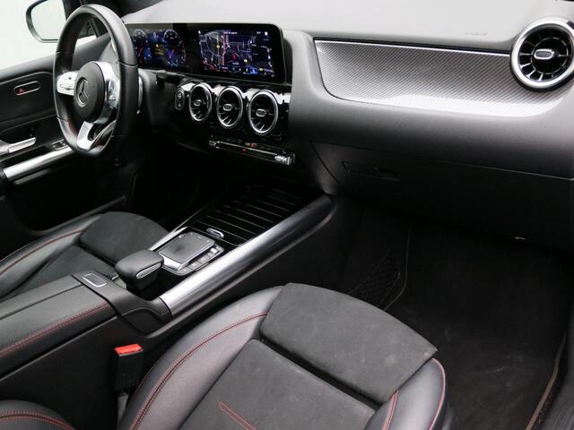 Mercedes-Benz B-KLASSE 180 Business Solution AMG | AMG Line | Ledkoplampen | Achteruitrijcamera | Inclusief 24 maanden MB Certified garantie voor Europa.