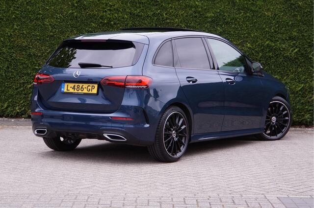 Mercedes-Benz B-KLASSE B 220 AMG line