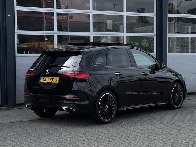 Mercedes-Benz B-KLASSE 180 AMG Line | Premium Pakket | Night Pakket | Panoramadak | Dodehoekassistent | Sfeerverlichting | Stoelverwarming | Apple CarPlay | Android Auto |