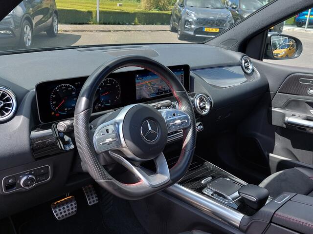 Mercedes-Benz B-KLASSE 180 136pk Automaat Launch Edition Premium Plus AMG-Line | Navi | Clima | Cruise | Led Matrix | Keyless Entry | Panorama Schuifdak | Pdc V+A+Assist+Camera | Privacy Glass | 19''lm