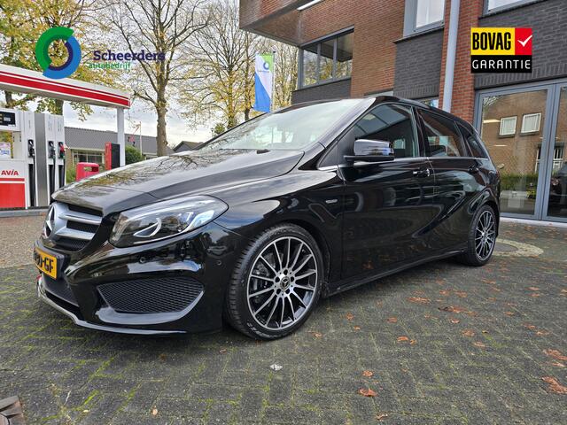 Mercedes-Benz B-KLASSE 180 Business Solution AMG Upgrade Edition Parkeersensoren,Navi.Trekhaak.Camera.
