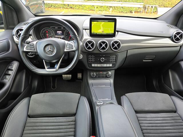 Mercedes-Benz B-KLASSE 180 Business Solution AMG Upgrade Edition Parkeersensoren,Navi.Trekhaak.Camera.