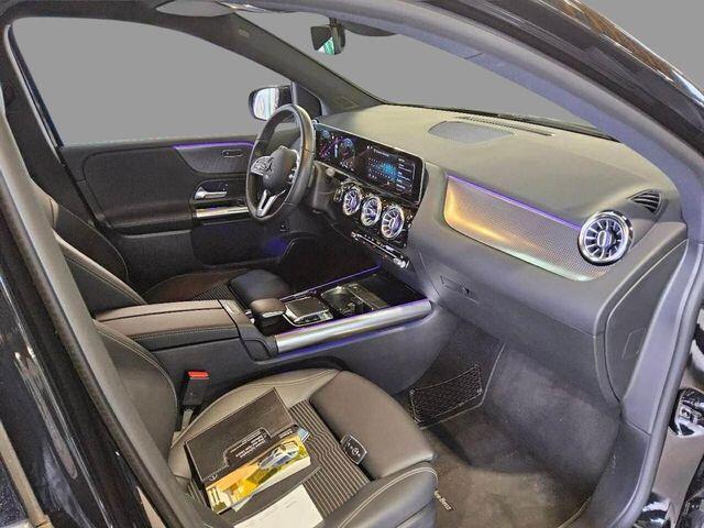 Mercedes-Benz B-KLASSE 200 BUSINESS AUTOMAAT / LED / CAMERA / ELEC. KLEP / RIJLAAR