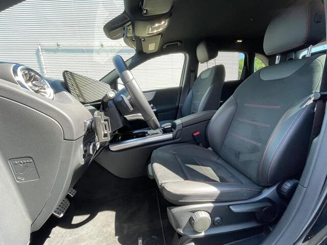 Mercedes-Benz B-KLASSE 250 e AMG Line