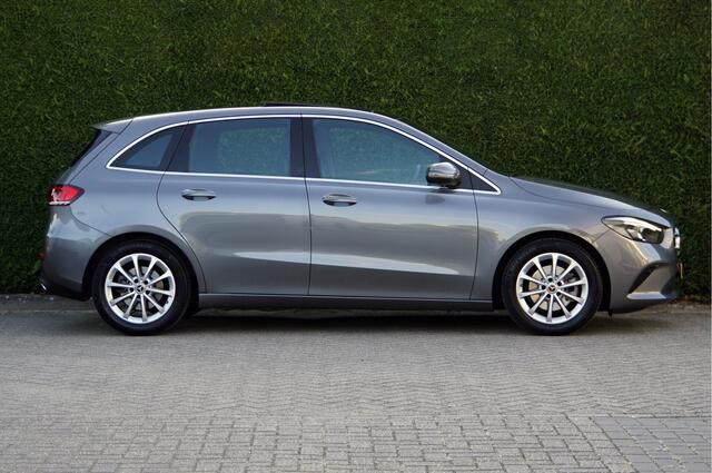 Mercedes-Benz B-KLASSE B 200 Progressive | Panorama Trekhaak Easypack Sfeerverlichting