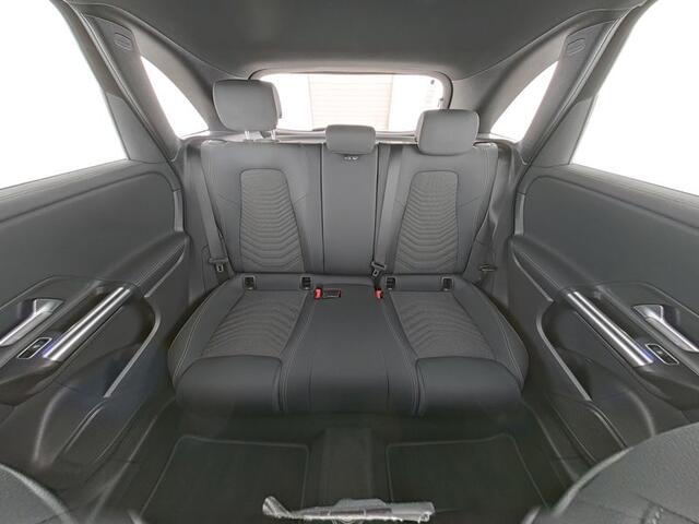 Mercedes-Benz B-KLASSE 250 e Plug-In Hybride | Progressive Line Advanced Plus | Dodehoek Assist | Sfeerverlichting | Stuur en Stoelverwarming | Inclusief 24 maanden MB Certified garantie voor Europa.