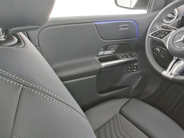 Mercedes-Benz B-KLASSE 250 e Plug-In Hybride | Progressive Line Advanced Plus | Dodehoek Assist | Sfeerverlichting | Stuur en Stoelverwarming | Inclusief 24 maanden MB Certified garantie voor Europa.